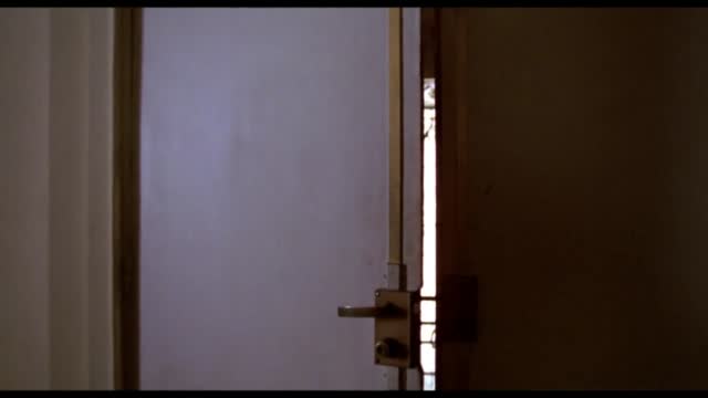 The Amorous Milkman 2. Fragmanı
